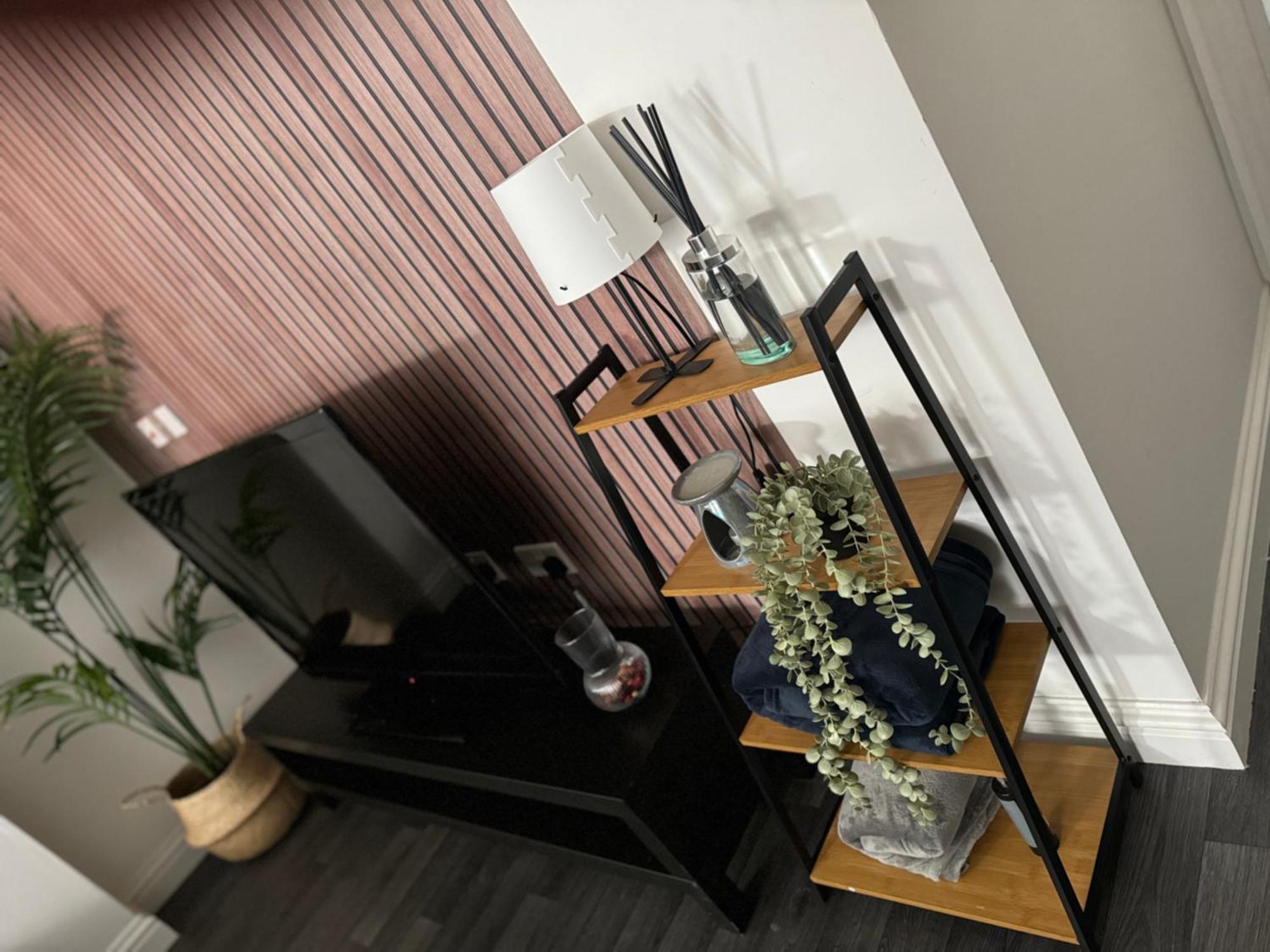 Group Bookings: Up To 30 Guests Across 5 Spacious Flats! Keyless Access Free Wifi & Parking برمنغهام المظهر الخارجي الصورة